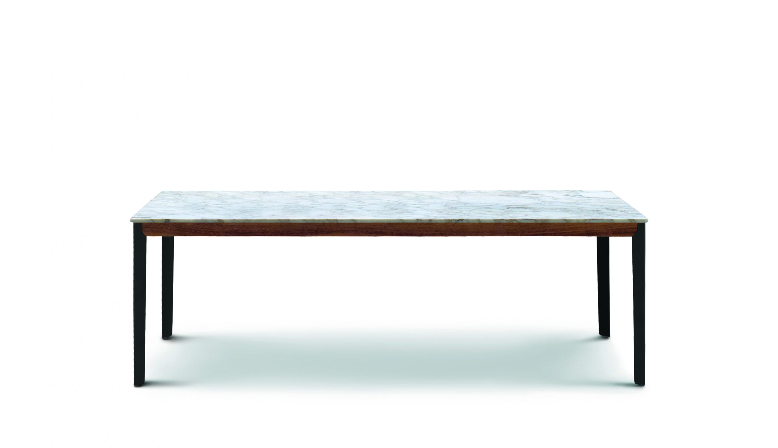 Arflex Hug dinning table