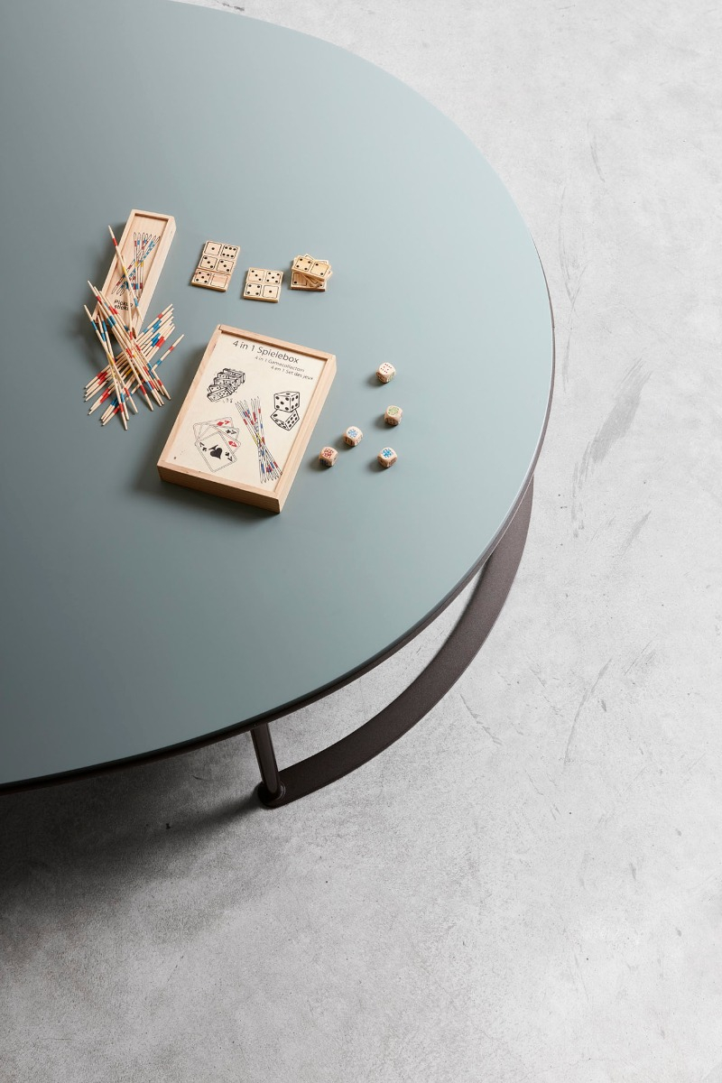 Lema side table