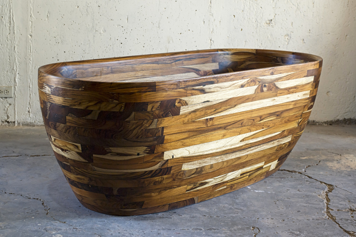 Teak_bathtub